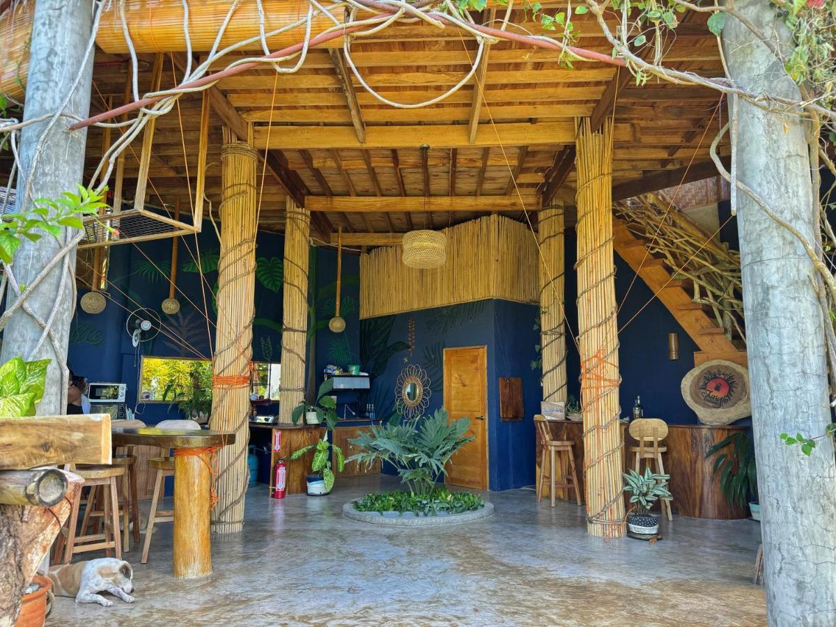 סיקיהור Jungle Kingdomes Guest House מראה חיצוני תמונה